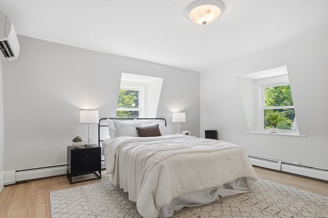 47 Newtonville Ave 3, Newton, MA 02458