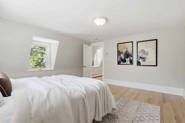 47 Newtonville Ave 3, Newton, MA 02458