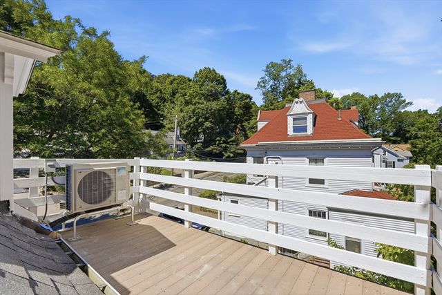 47 Newtonville Ave 3, Newton, MA 02458