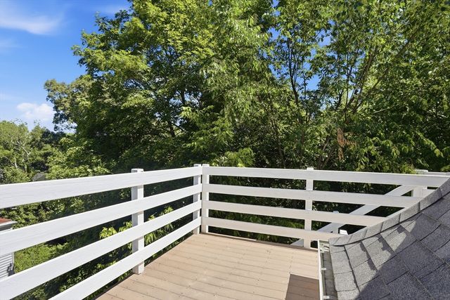 47 Newtonville Ave 3, Newton, MA 02458