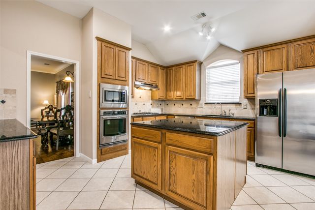 2509 Caprock Cove, Flower Mound, TX 75028