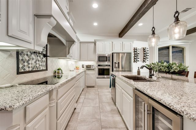 10013 Lakeside Drive, Fort Worth, TX 76179