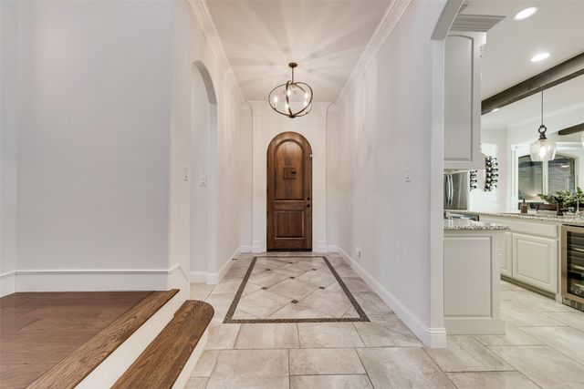 10013 Lakeside Drive, Fort Worth, TX 76179