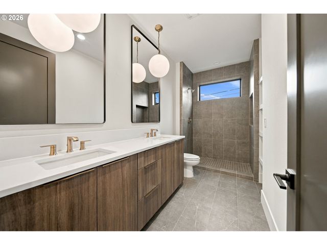 4012 Norfolk St, West Linn, OR 97068