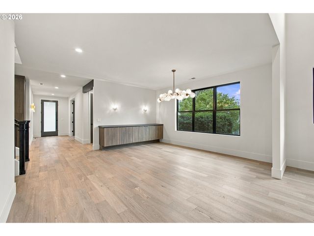 4012 Norfolk St, West Linn, OR 97068