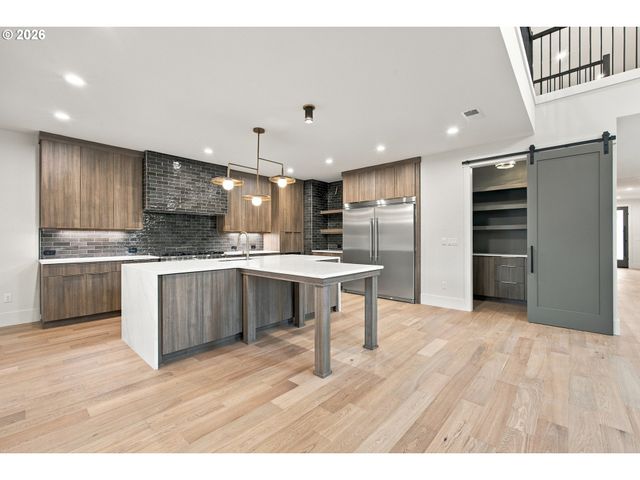 4012 Norfolk St, West Linn, OR 97068