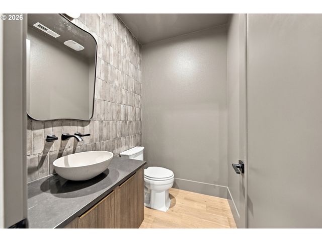4012 Norfolk St, West Linn, OR 97068