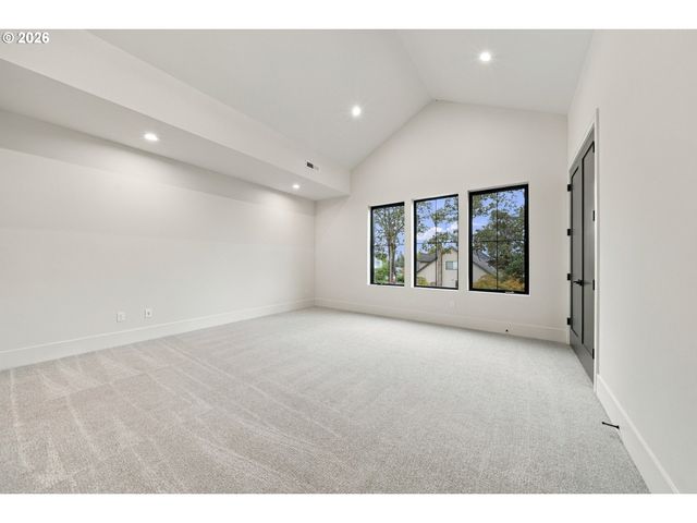 4012 Norfolk St, West Linn, OR 97068