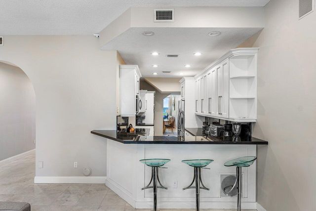 4517 S Ocean Boulevard, Highland Beach, FL 33487
