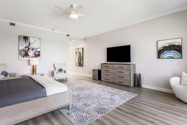 4517 S Ocean Boulevard, Highland Beach, FL 33487