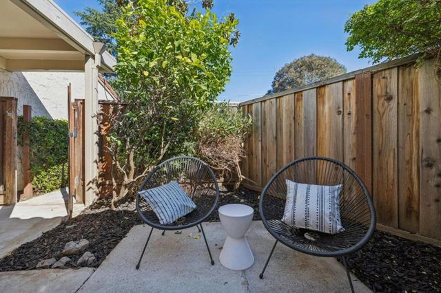 142 Mission Drive, East Palo Alto, CA 94303