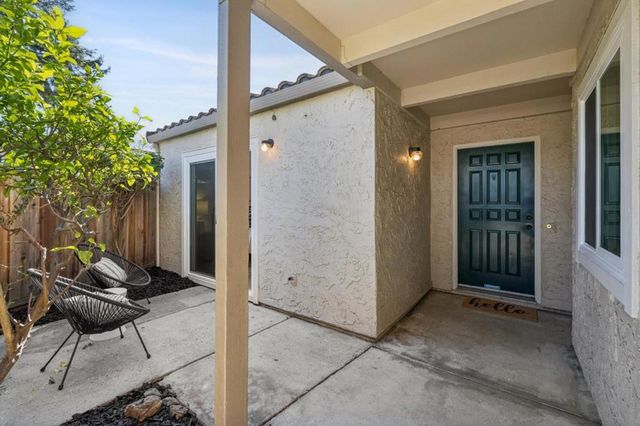 142 Mission Drive, East Palo Alto, CA 94303