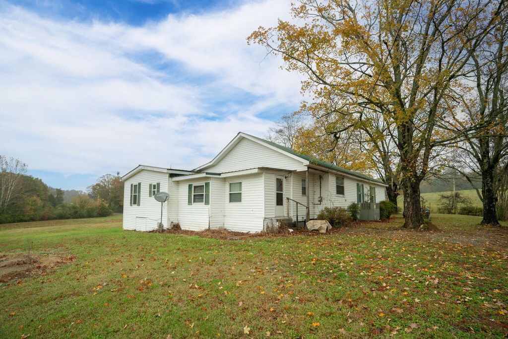 164 Co Rd 635, Athens, TN 37303