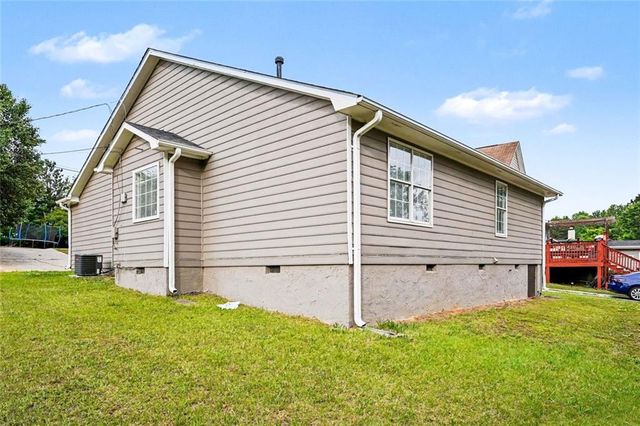 6221 Amberly Road, Rex, GA 30273