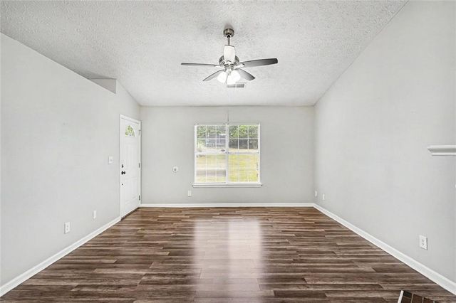 6221 Amberly Road, Rex, GA 30273