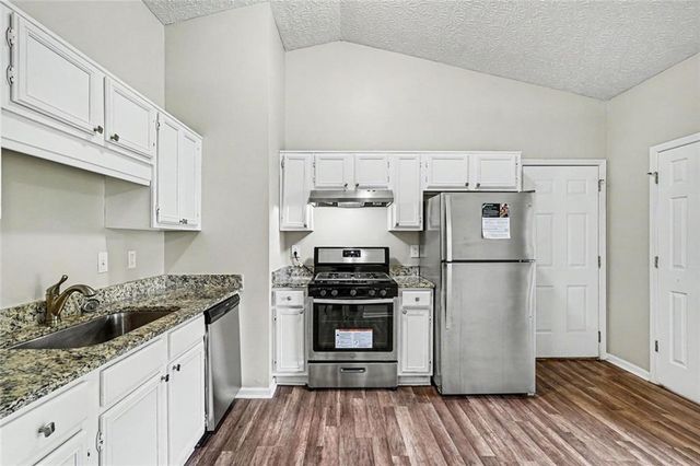 6221 Amberly Road, Rex, GA 30273