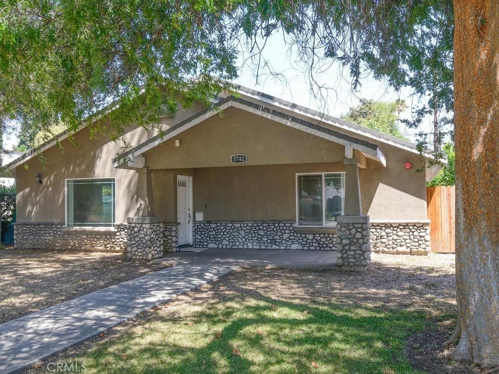 Image 1 of property listing at 5742 Magnolia, Riverside, CA 92506