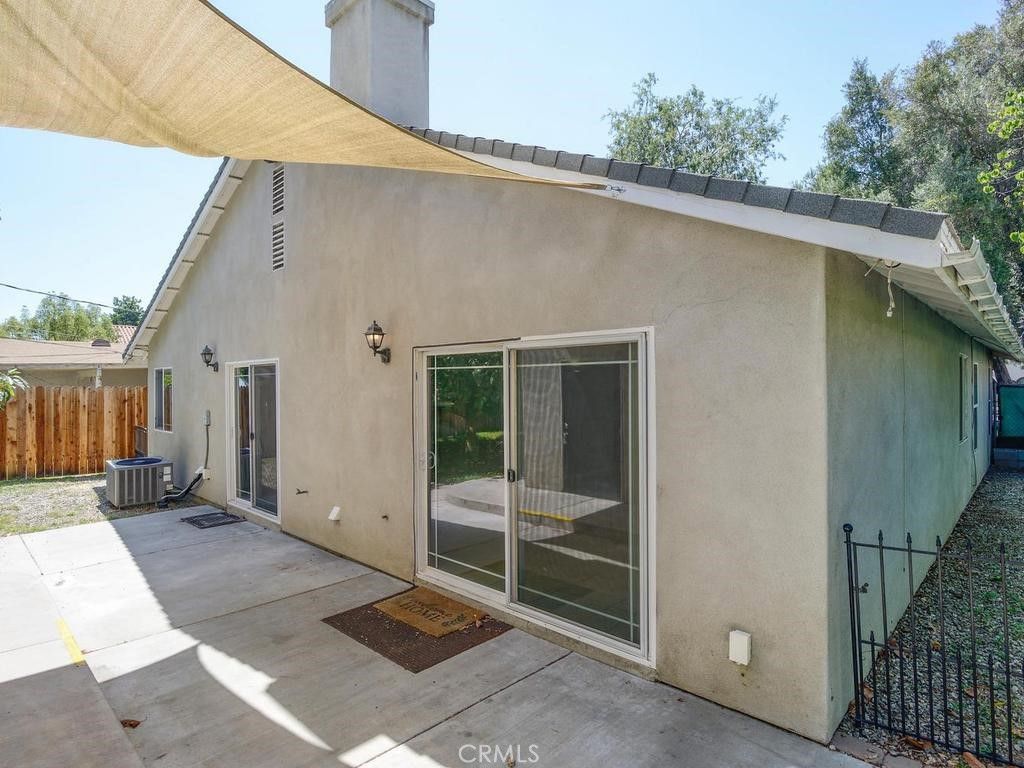 Image 18 of property listing at 5742 Magnolia, Riverside, CA 92506