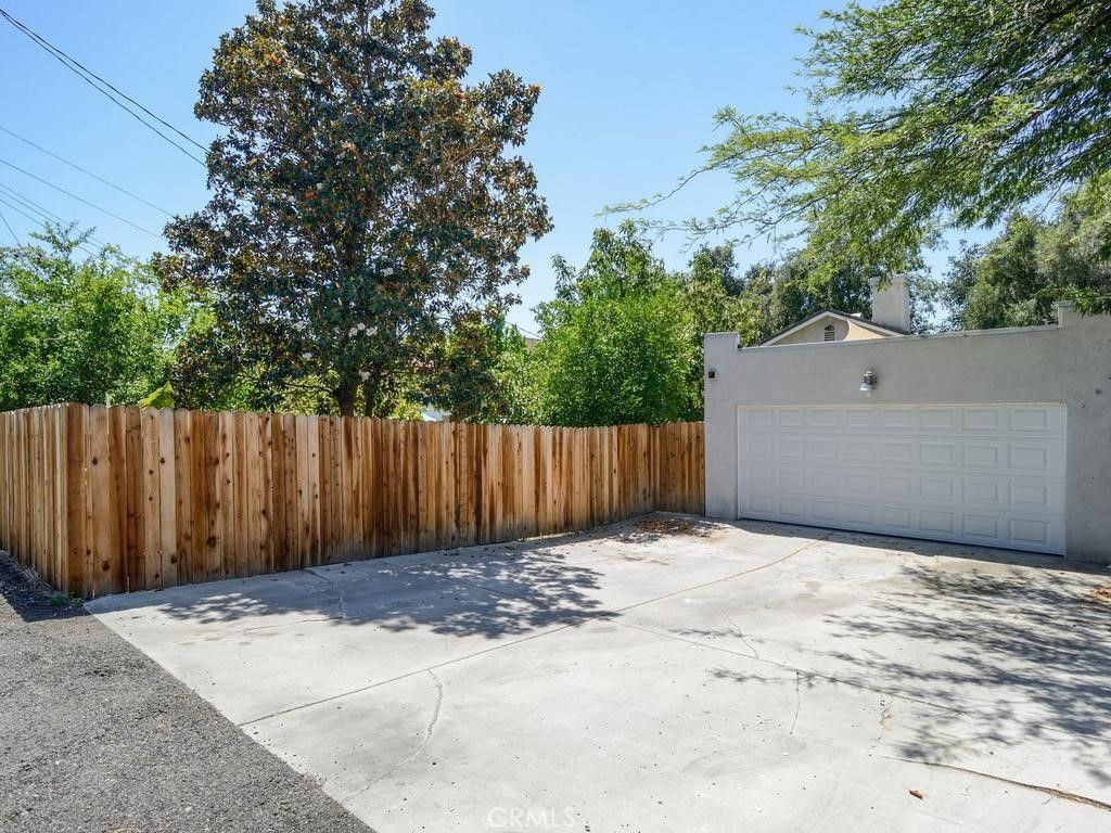 Image 21 of property listing at 5742 Magnolia, Riverside, CA 92506