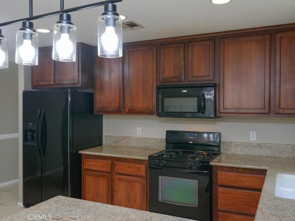 Image 6 of property listing at 5742 Magnolia, Riverside, CA 92506