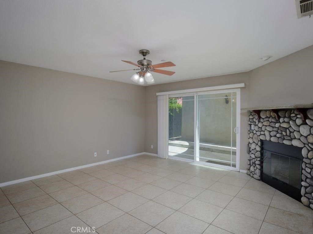 Image 7 of property listing at 5742 Magnolia, Riverside, CA 92506
