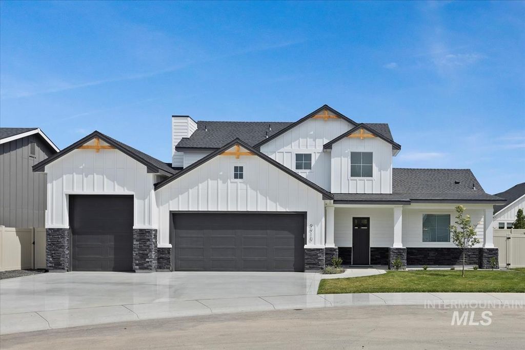 9910 W Sunberry Court, Star, ID 83669