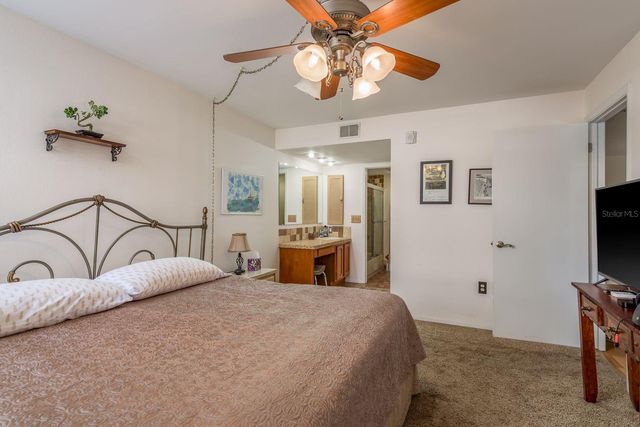 40 W ORANGE STREET 102, Tarpon Springs, FL 34689