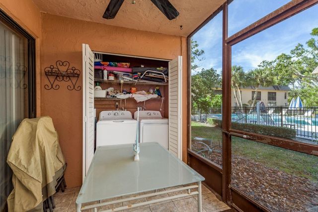 40 W ORANGE STREET 102, Tarpon Springs, FL 34689