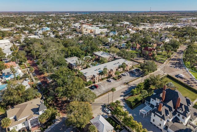 40 W ORANGE STREET 102, Tarpon Springs, FL 34689