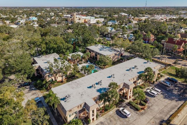 40 W ORANGE STREET 102, Tarpon Springs, FL 34689