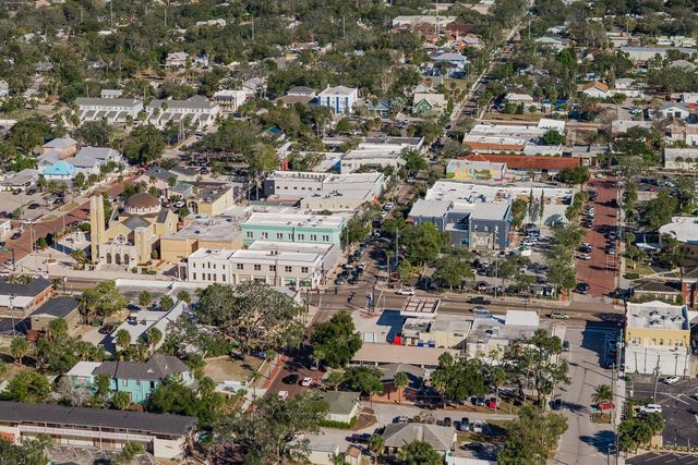 40 W ORANGE STREET 102, Tarpon Springs, FL 34689