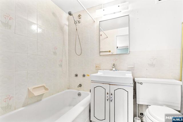 1 Horizon G2, Fort Lee, NJ 07024