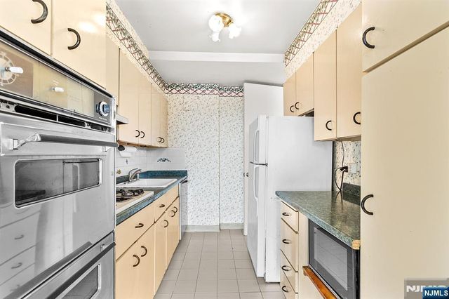 1 Horizon G2, Fort Lee, NJ 07024