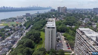1 Horizon G2, Fort Lee, NJ 07024
