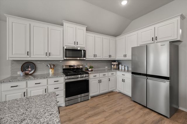 1320 Cedar Creek Lane, Crowley, TX 76036