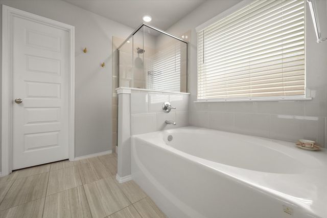 1320 Cedar Creek Lane, Crowley, TX 76036