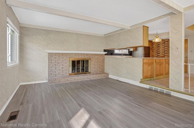 15420 Susanna Circle, Livonia, MI 48154