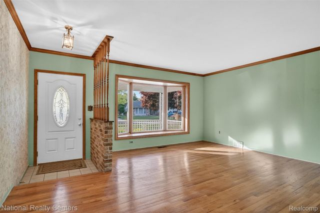 15420 Susanna Circle, Livonia, MI 48154