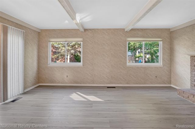 15420 Susanna Circle, Livonia, MI 48154