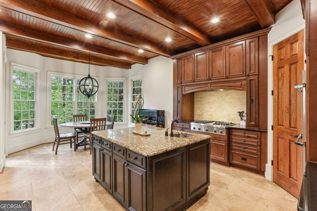 1170 Pine Ridge Road NE, Atlanta, GA 30324