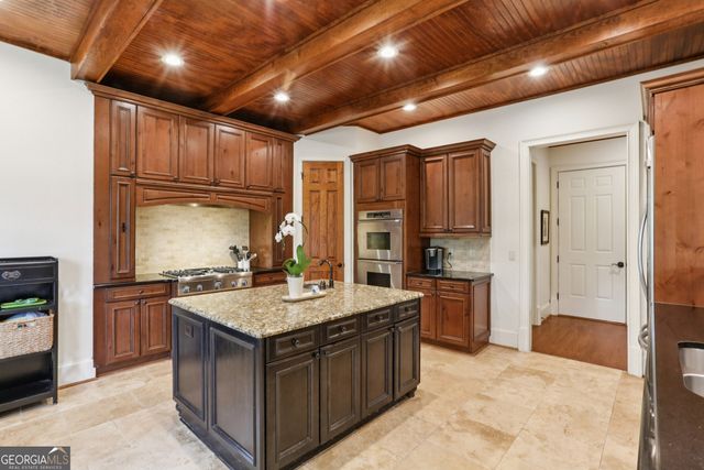 1170 Pine Ridge Road NE, Atlanta, GA 30324