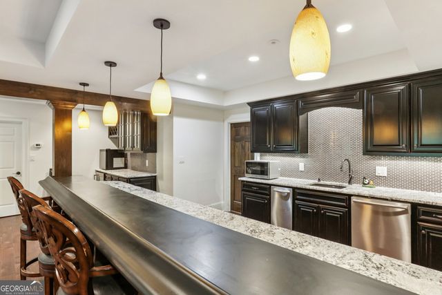 1170 Pine Ridge Road NE, Atlanta, GA 30324