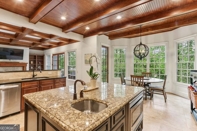1170 Pine Ridge Road NE, Atlanta, GA 30324