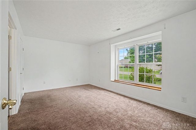 1562 Farrington Drive, Kettering, OH 45420