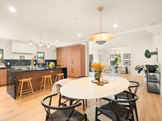 11911 Hartsook, Valley Village, CA 91607