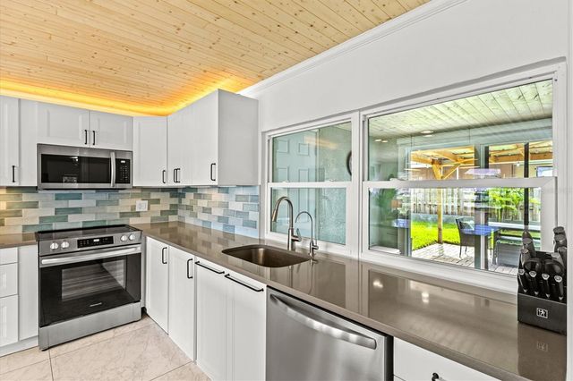 315 AZALEA ROAD, Venice, FL 34293
