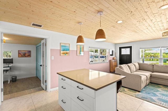 315 AZALEA ROAD, Venice, FL 34293