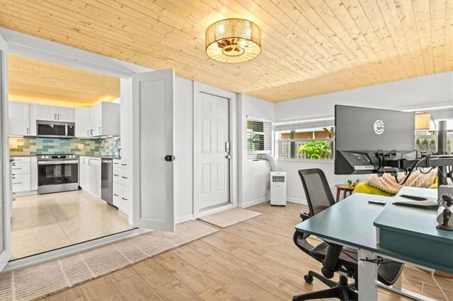 315 AZALEA ROAD, Venice, FL 34293