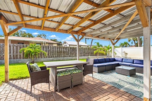 315 AZALEA ROAD, Venice, FL 34293