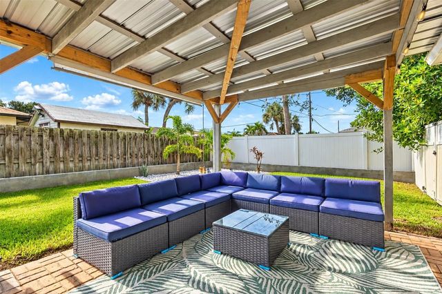 315 AZALEA ROAD, Venice, FL 34293